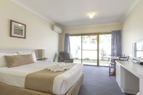 Island Palms Motor Inn - Accommodation Gold Coast 6