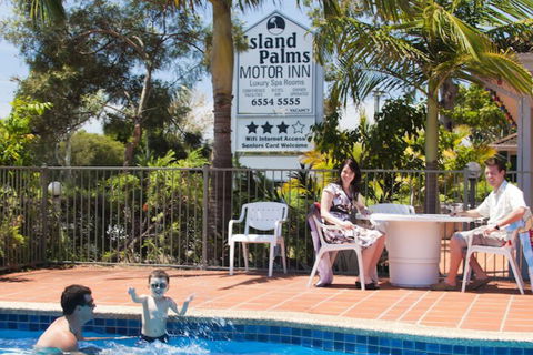 Island Palms Motor Inn - Accommodation Gold Coast 3