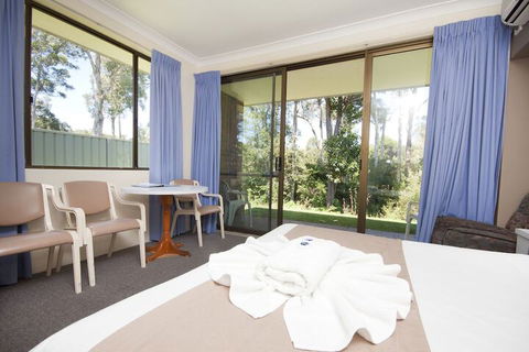 Island Palms Motor Inn - Accommodation Gold Coast 7