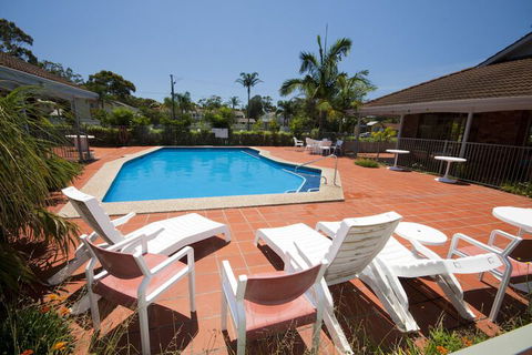 Island Palms Motor Inn - Accommodation Gold Coast 2