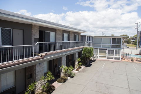 Tropicana Motel - Gold Coast 4U 0