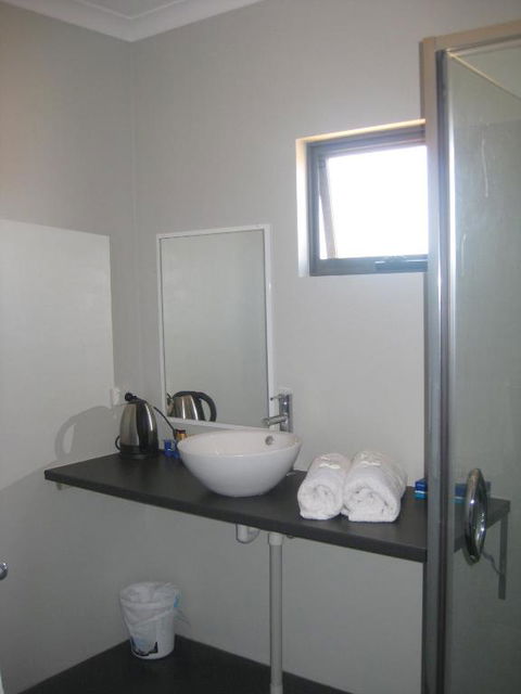 Centrebreak Beach Stay - Gold Coast 4U 2