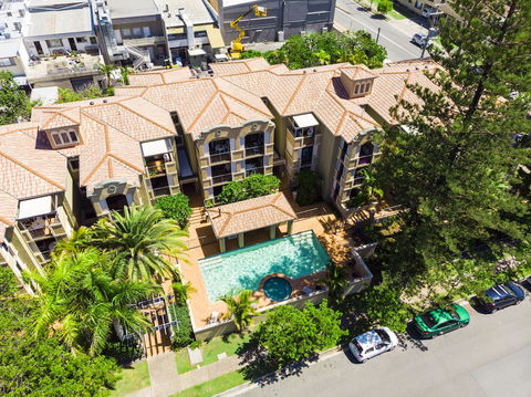 Beaches On Wave Street - Gold Coast 4U 3
