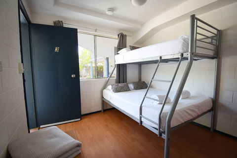 Caloundra Backpackers - Hostel - Accommodation Gold Coast 2