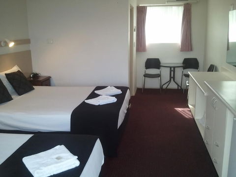 Park Drive Motel - Gold Coast 4U 2