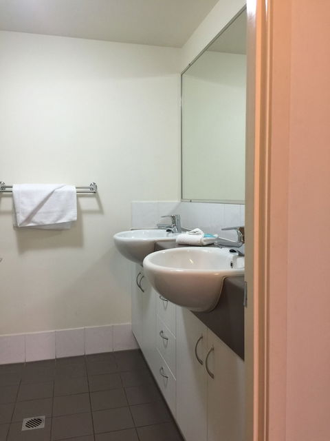 Splendido Resort Apartments - Gold Coast 4U 6