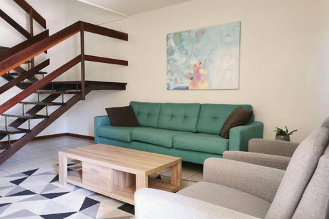 Palm Waters Holiday Villas - Gold Coast 4U 4
