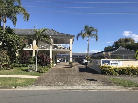 Cook's Endeavour Motor Inn - Gold Coast 4U 0