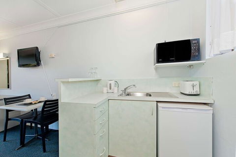 Haven Waters Motel & Apartments - Gold Coast 4U 4