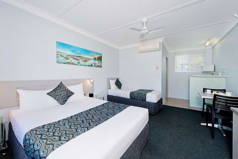 Haven Waters Motel & Apartments - Gold Coast 4U 7