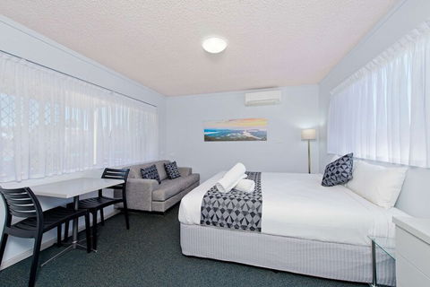 Haven Waters Motel & Apartments - Gold Coast 4U 5