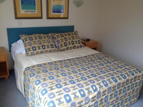 Noosa Parade Holiday Inn - Gold Coast 4U 3
