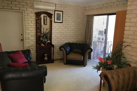 Ophir Gold Bed & Breakfast - Gold Coast 4U 5