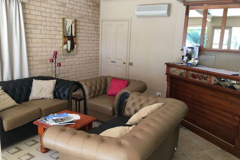 Ophir Gold Bed & Breakfast - Gold Coast 4U 4