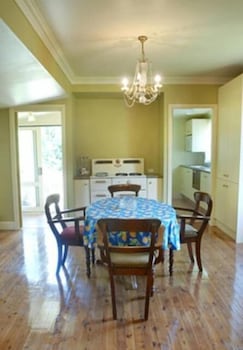 Leura Lady - Gold Coast 4U 5