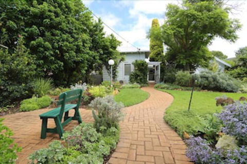 Jacaranda Guest House - Accommodation Gold Coast 0