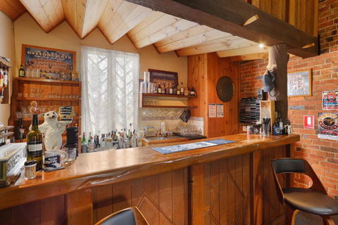 Diamond House Heritage Restaurant & Motor Inn - Accommodation Gold Coast 5