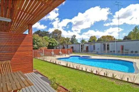 Riverside Ocean Grove - Accommodation Gold Coast 4