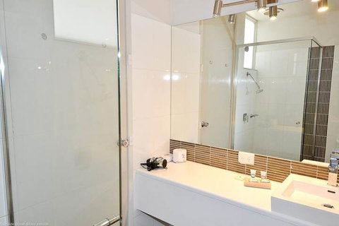 Riverside Ocean Grove - Accommodation Gold Coast 6