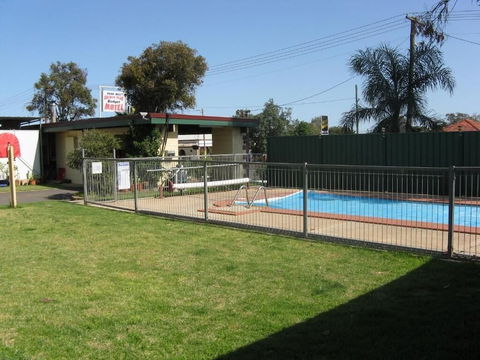 Peak Hill Golden Peak Budget Motel - Accommodation Gold Coast 3