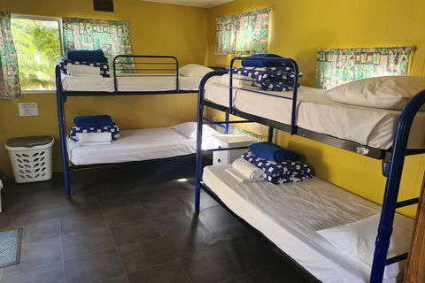 Shady Willows Holiday Park & YHA - Gold Coast 4U 6