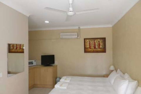 Ocean Shores Motel - Gold Coast 4U 3