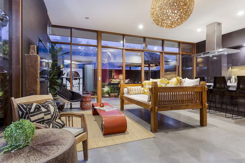 Sticky Rice Villas - Accommodation Gold Coast 6