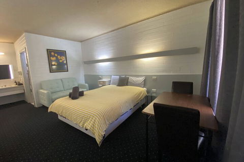 Capri Motel - Gold Coast 4U 6