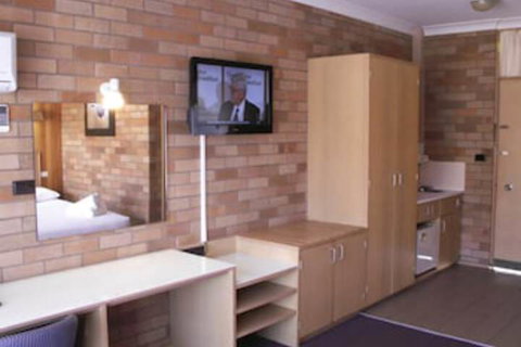 Court Street Motel - 1 Gold Coast 6