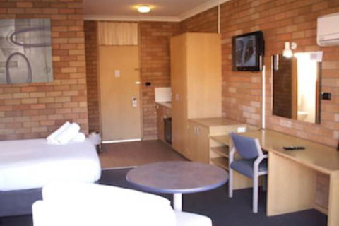 Court Street Motel - 1 Gold Coast 4