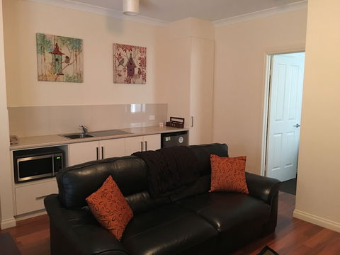 Hahndorf Oak Tree Cottages - Accommodation Gold Coast 0