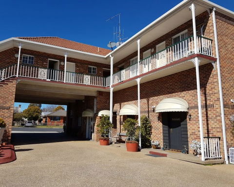 Golden Age Motor Inn Queanbeyan - Accommodation Gold Coast 3