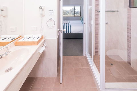 Mollymook Seascape Motel & Apartments - Gold Coast 4U 2