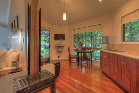 Montville Grove - Accommodation Gold Coast 4