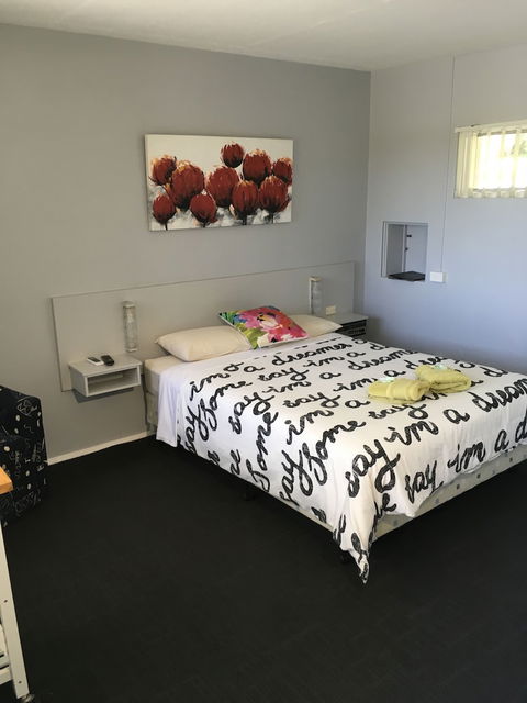 Plantation Retro Motel Tyndale - Accommodation Gold Coast 4