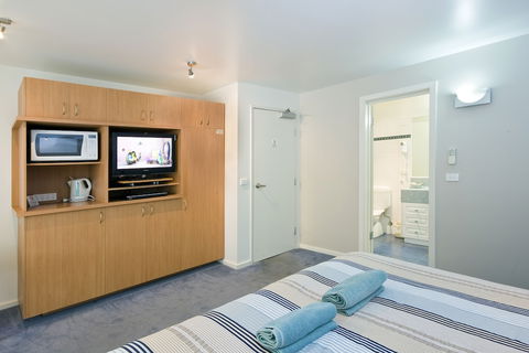 Anchorage Motel And Villas - Accommodation Gold Coast 3