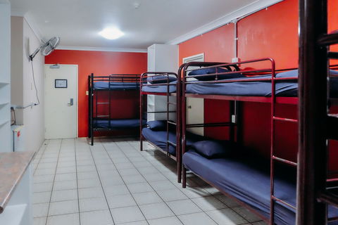 Brisbane Backpackers Resort - Hostel - Gold Coast 4U 5