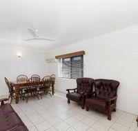 Unit on Rogers - Accommodation Gold Coast