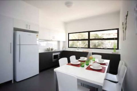 Unsw Village - Accommodation Gold Coast 1
