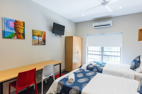 Sydney Student Living - Hostel - Gold Coast 4U 1