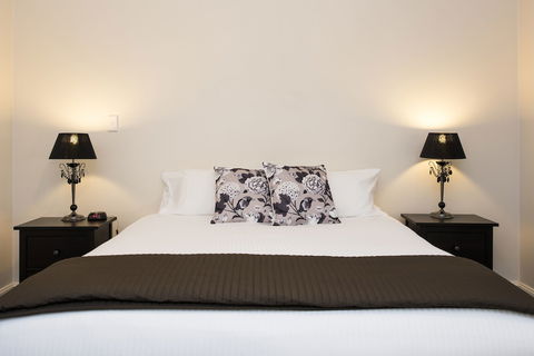 Colonial Court Villas - Accommodation Gold Coast 1