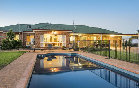 Colonial Court Villas - Accommodation Gold Coast 3