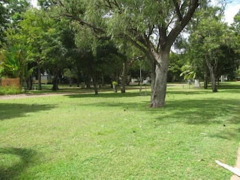 Ivanhoe Village Caravan Resort - Gold Coast 4U 1