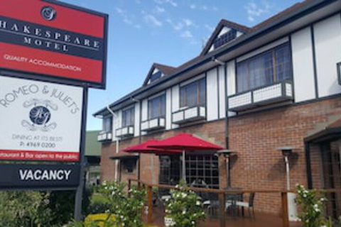 Shakespeare Motel - 1 Gold Coast 0