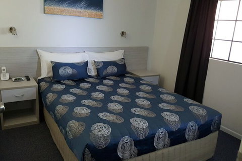 Shakespeare Motel - 1 Gold Coast 7