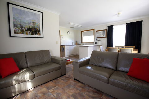 Cape Jervis Holiday Units - Accommodation Gold Coast 2