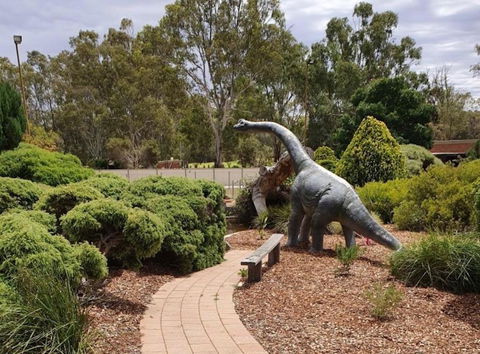 Tooleybuc Club Motor Inn - Gold Coast 4U 1