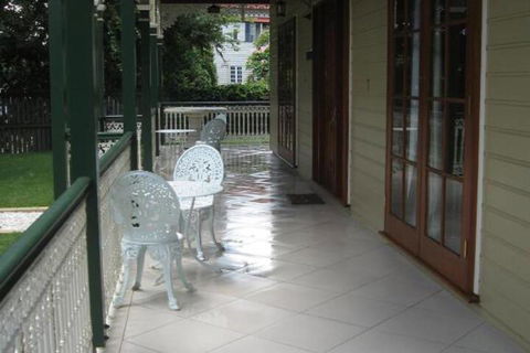 Grove Manor - Accommodation Gold Coast 7