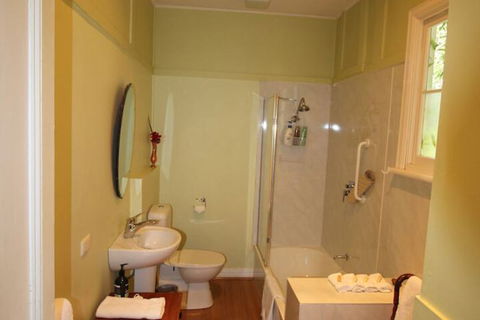 Olinda Country Cottages - Gold Coast 4U 6