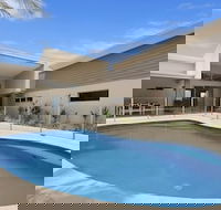 67 Orient Drive - Accommodation Gold Coast
